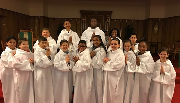 Newly commissioned altar servers.